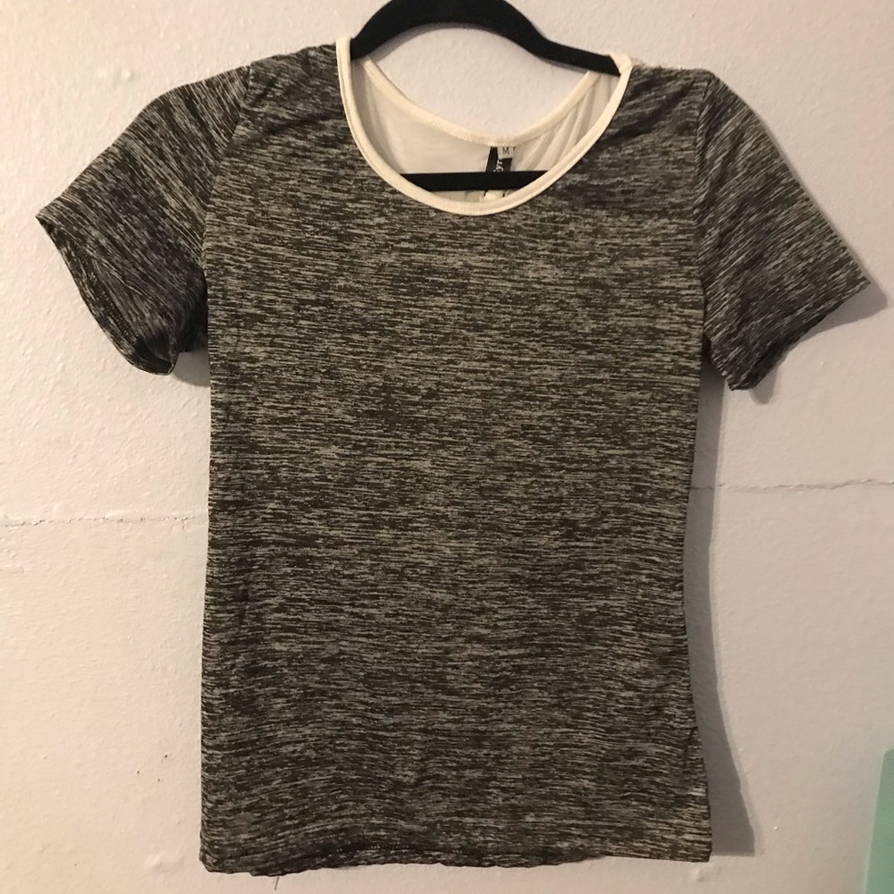 Fun B&W Top!